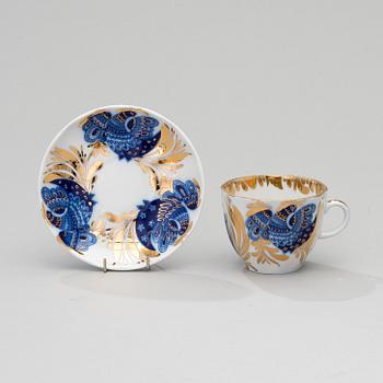 A 34-piece'Golden Garden' porcelain tea- and coffee set from Lomonosov, Soviet Union.