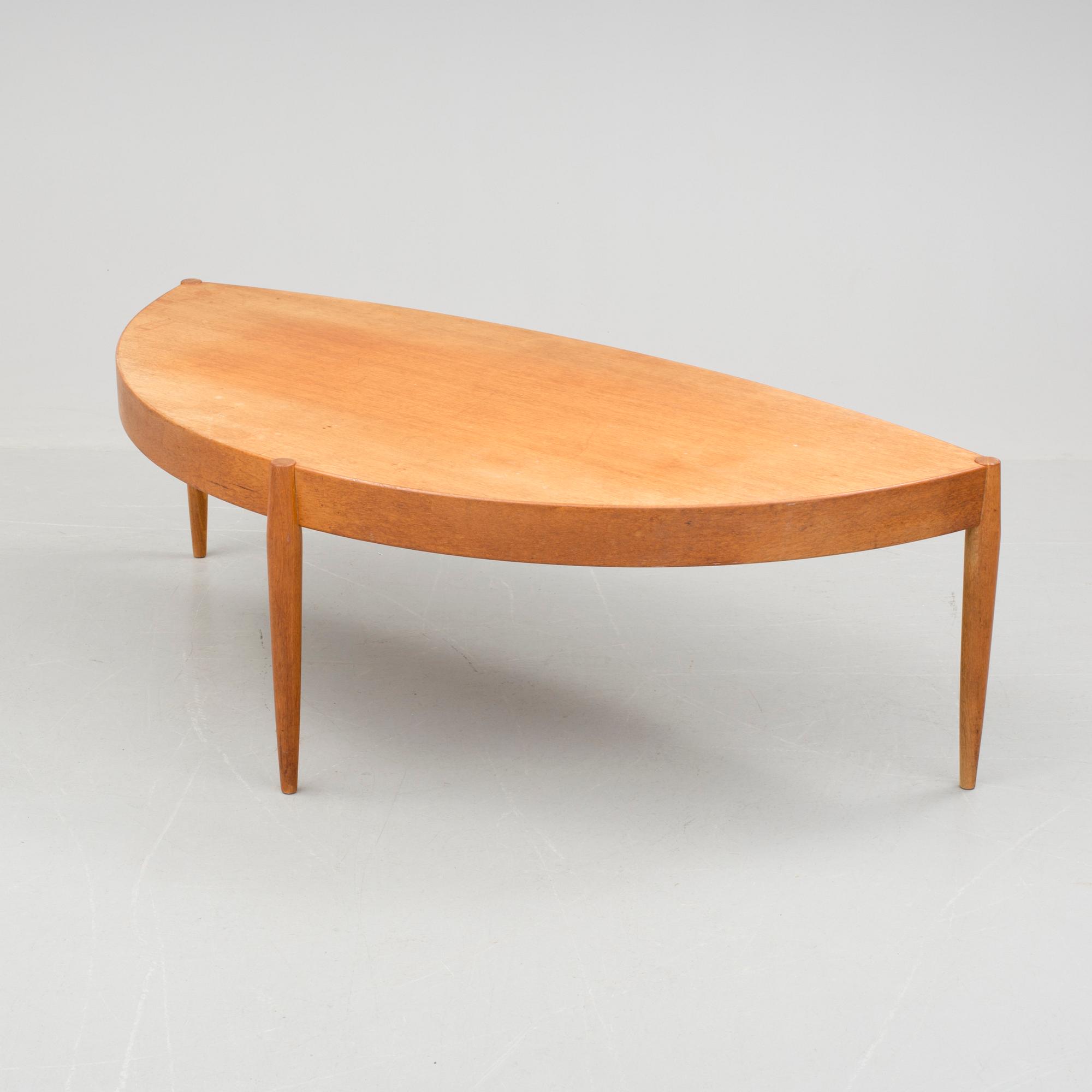 SOFFBORD, möjligen Johannes Andersen, Trensum, 1900-talets mitt.