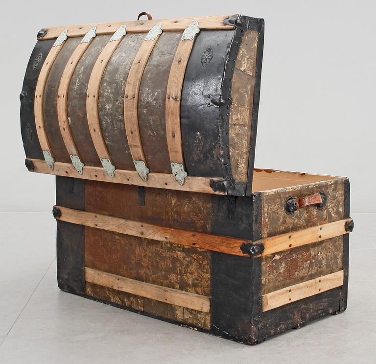 KOFFERT, 1900-talets början.