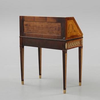 SEKRETÄR, gustaviansk stil, omkring 1900-talets mitt.