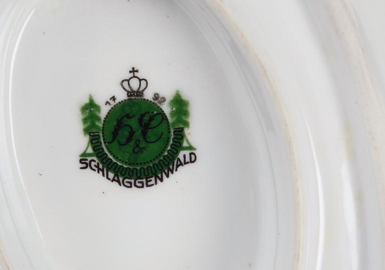 SERVISDELAR, 7 st, porslin, rokokostil, Schlaggenwald.