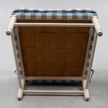 Karmstolar ett par, gustaviansk stil, s.k. Gripsholmsfåtöljer, ett par.