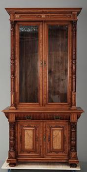 BOKSKÅP, nyrenässans, 1800-talets slut.