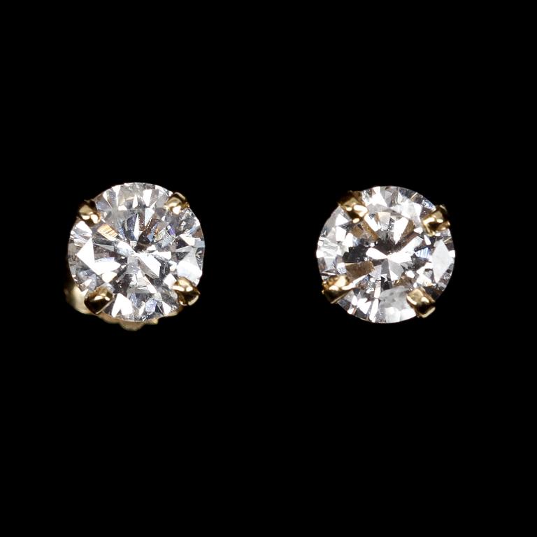 EARRINGS, brilliant cut diamonds, each app. 0.45 cts.