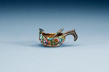 1185. A RUSSIAN SILVER-GILT AND ENAMELD KOVSH, unidentified makers mark, Moscow 1908-1917.