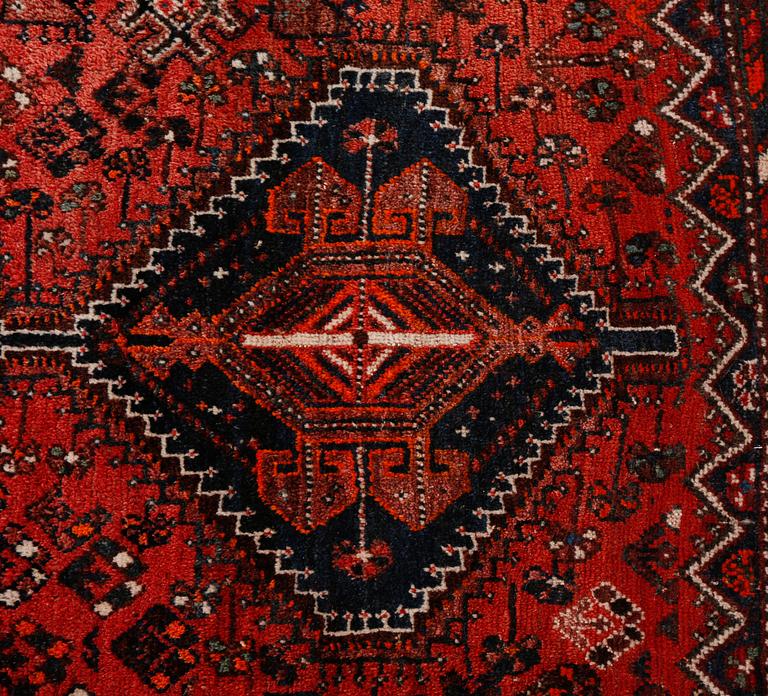MATTA, Shiraz Gashgai, old, ca 305x220 cm.