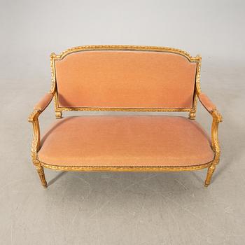 Soffa Louis XVI-stil 1900-talets första hälft.