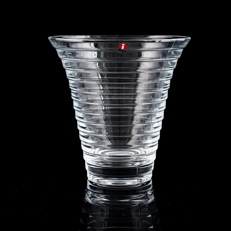 AINO AALTO, a 'Bölgeblick' glass vase, Iittala.