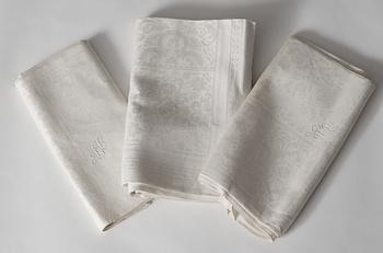 LINEN DAMASK TABLECLOTHS, 3 pieces. First half of the 20th century.