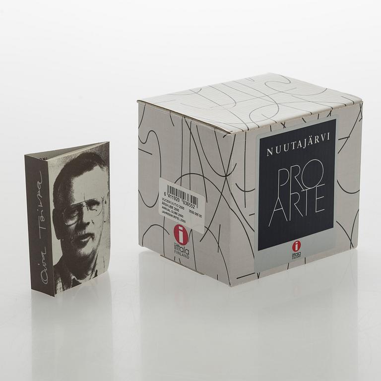 Oiva Toikka, årskub 2000, signerad Oiva Toikka Nuutajärvi 2000,  934/2000.