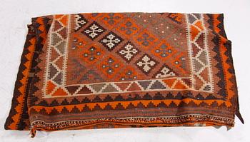 MATTA. Kelim. Ca 260 x 140.