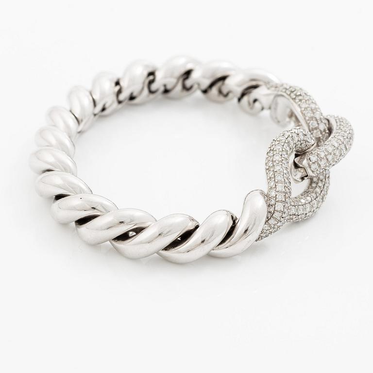Hermès a bracelet 18K white gold with round brilliant-cut diamonds.