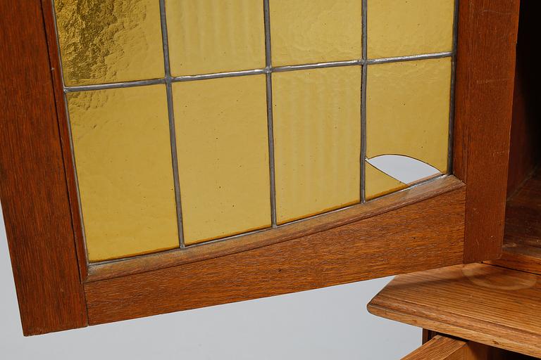 VITRINSKÅP, jugend, 1900-talets början.