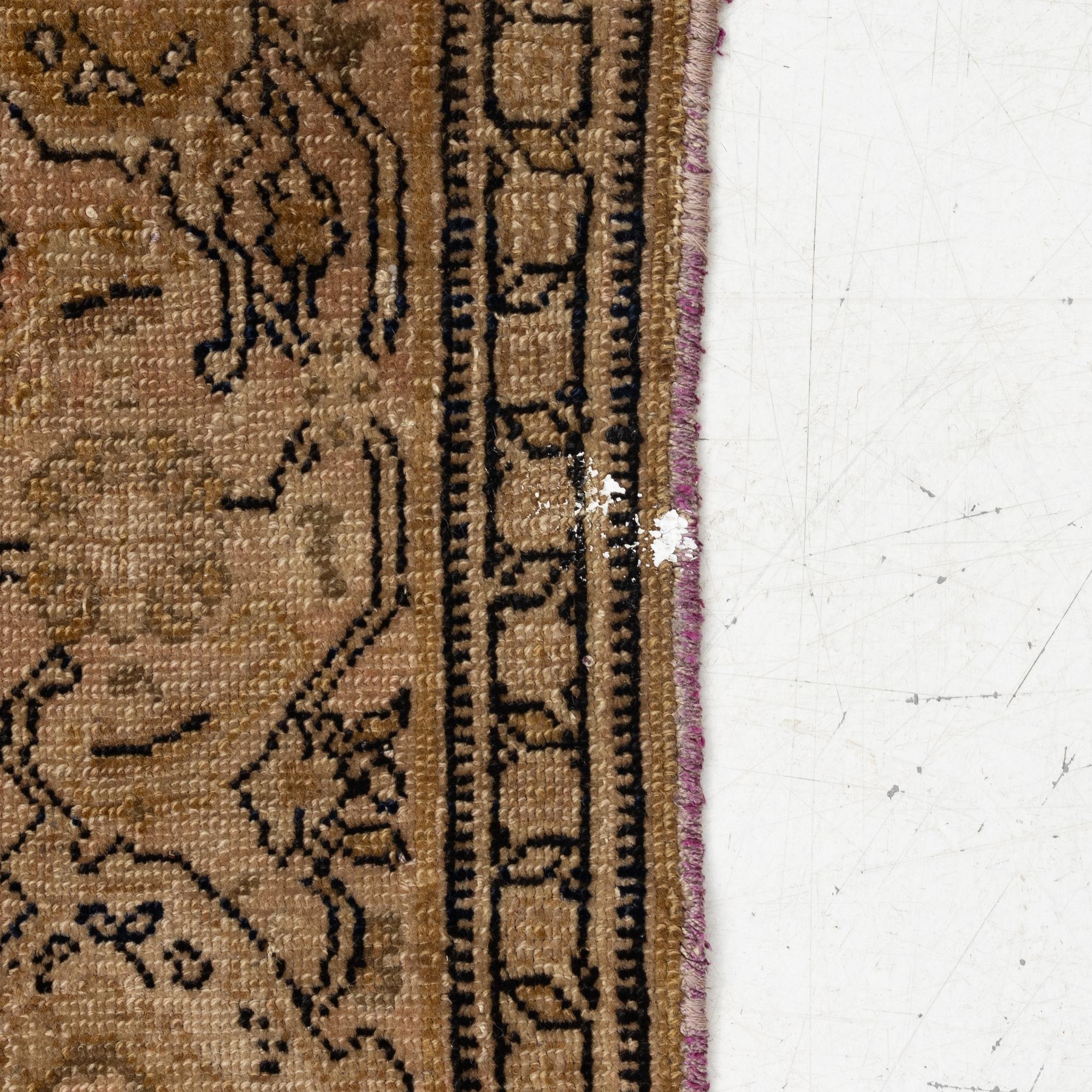 Matta, Senneh, antik, ca 197 x 120 cm.