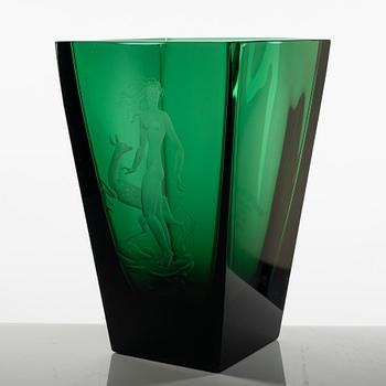 Vicke Lindstrand, a vase, Orrefors.