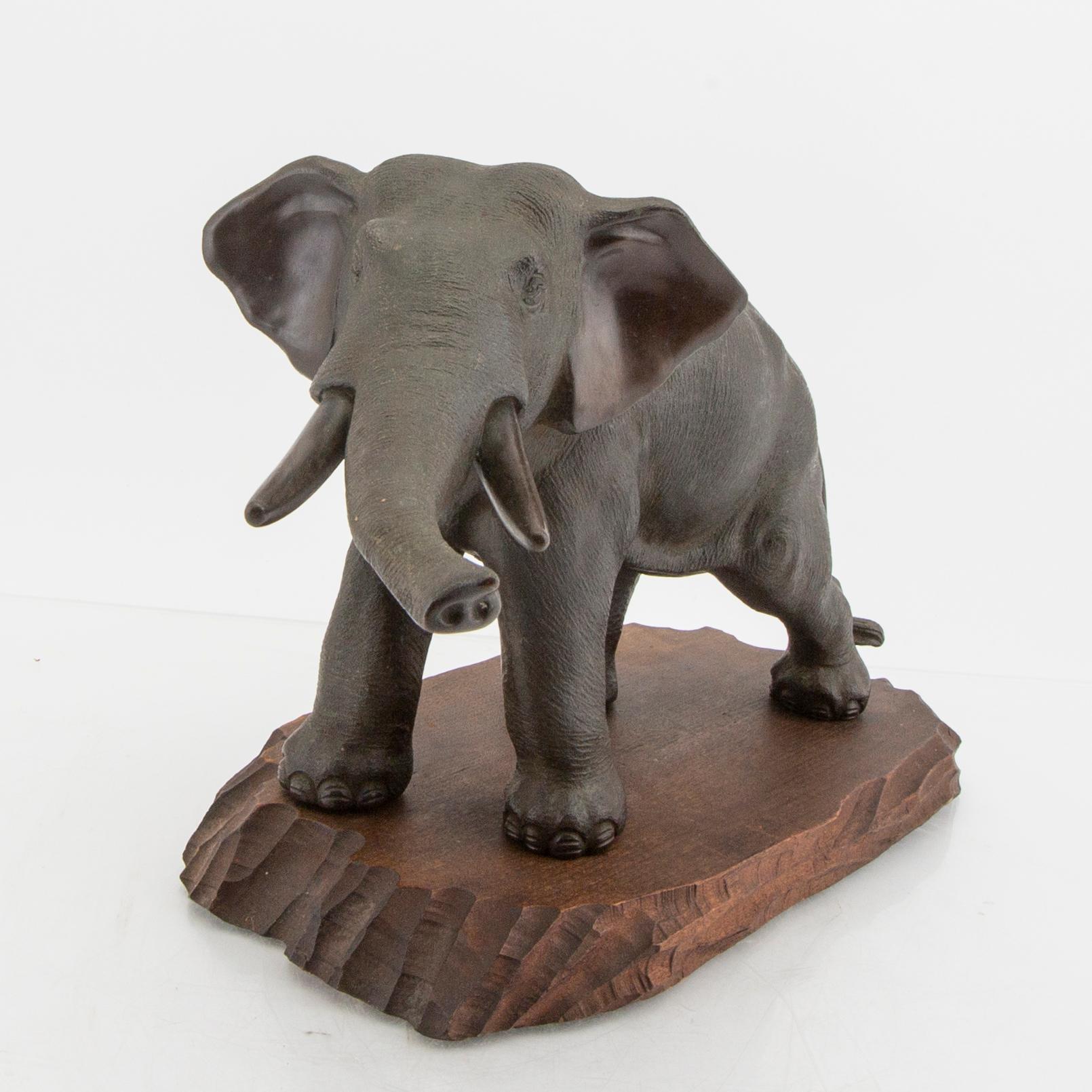 A Japanese bronze sculpture around 1900.
