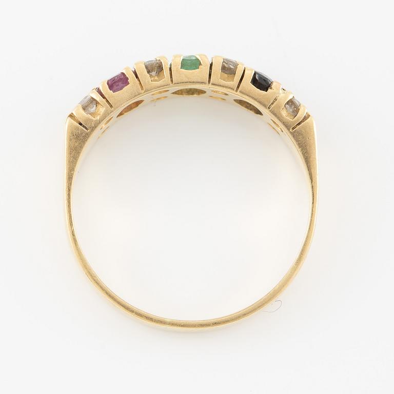 Ring 18K guld med rubin, safir och smaragd och briljantslipade diamanter.