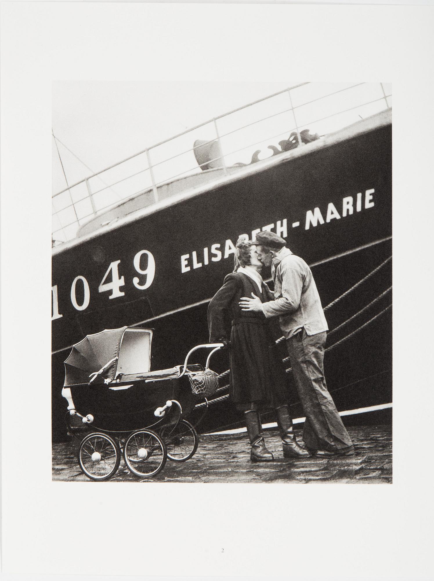 WILLY RONIS, Limited Edition Portfolio with 12 Collotype Plates, signed and numbered 238/290 on the colophon.