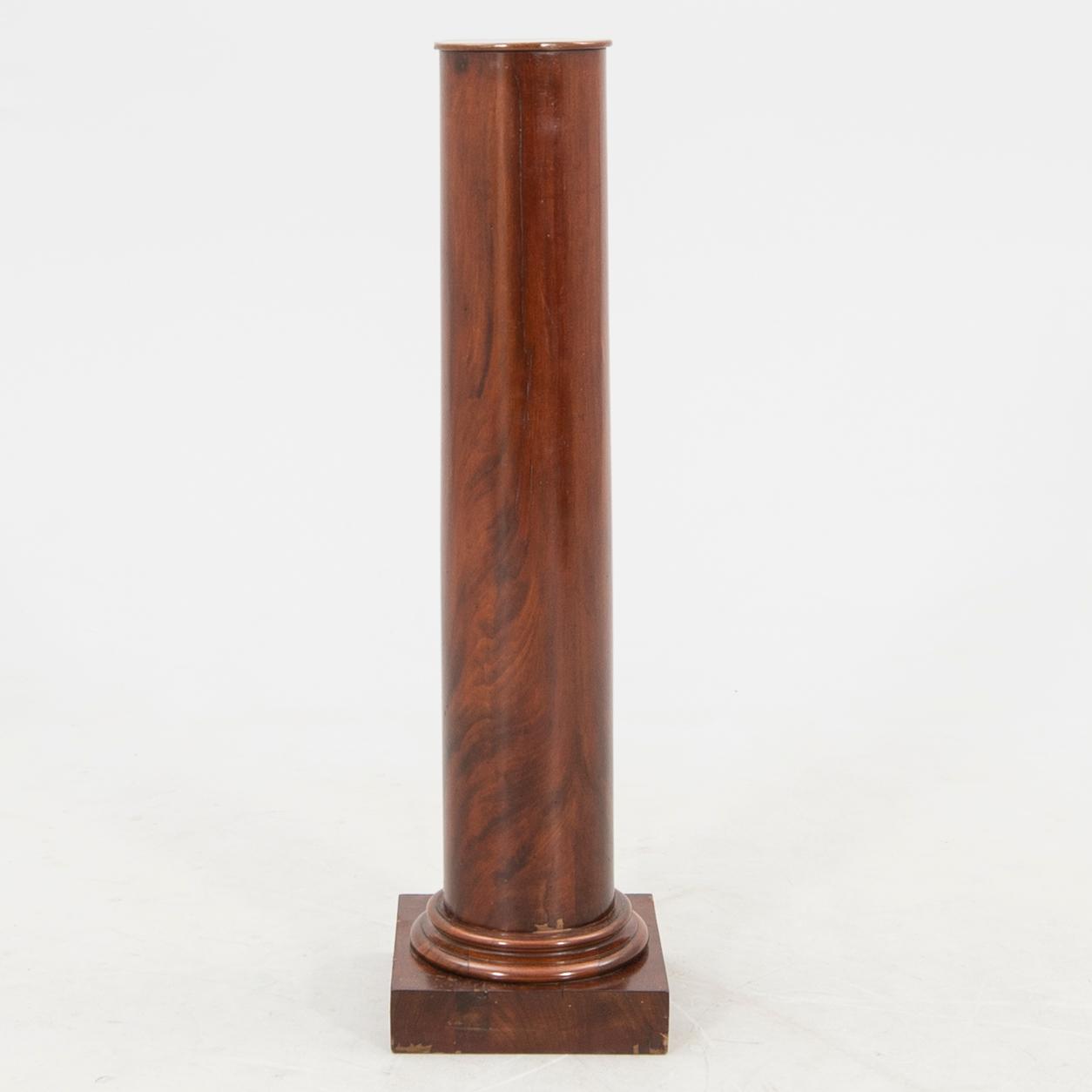 Piedestal 1900-talets första hälft.