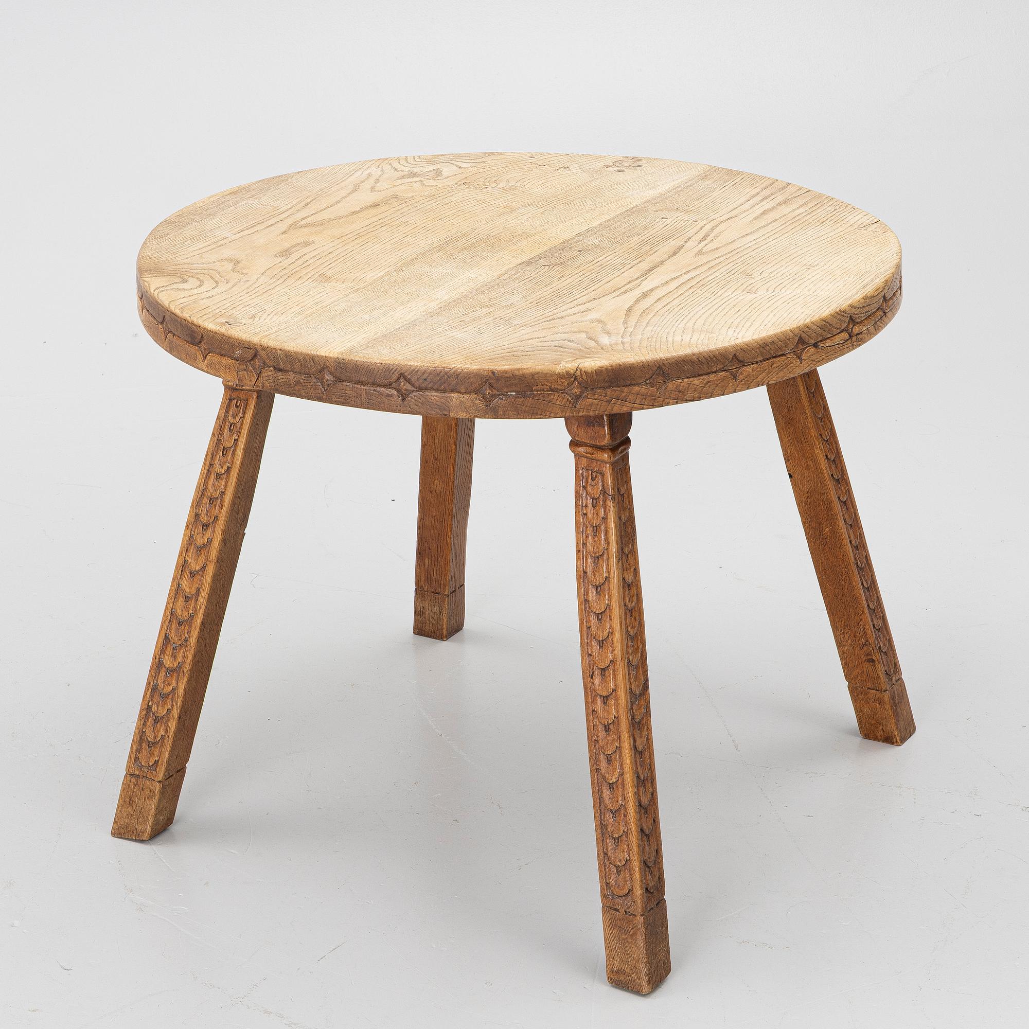 Side table, first half of the 20th century.