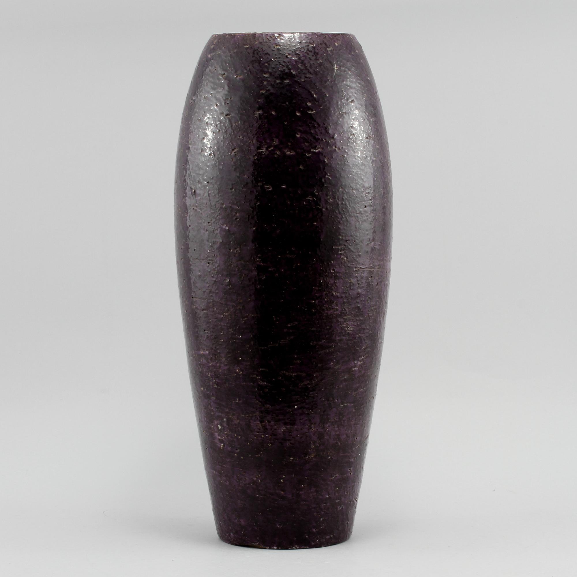 VAS, stengods, Ingrid Atterberg, Upsala Ekeby, 1900-talets tredje kvartal.