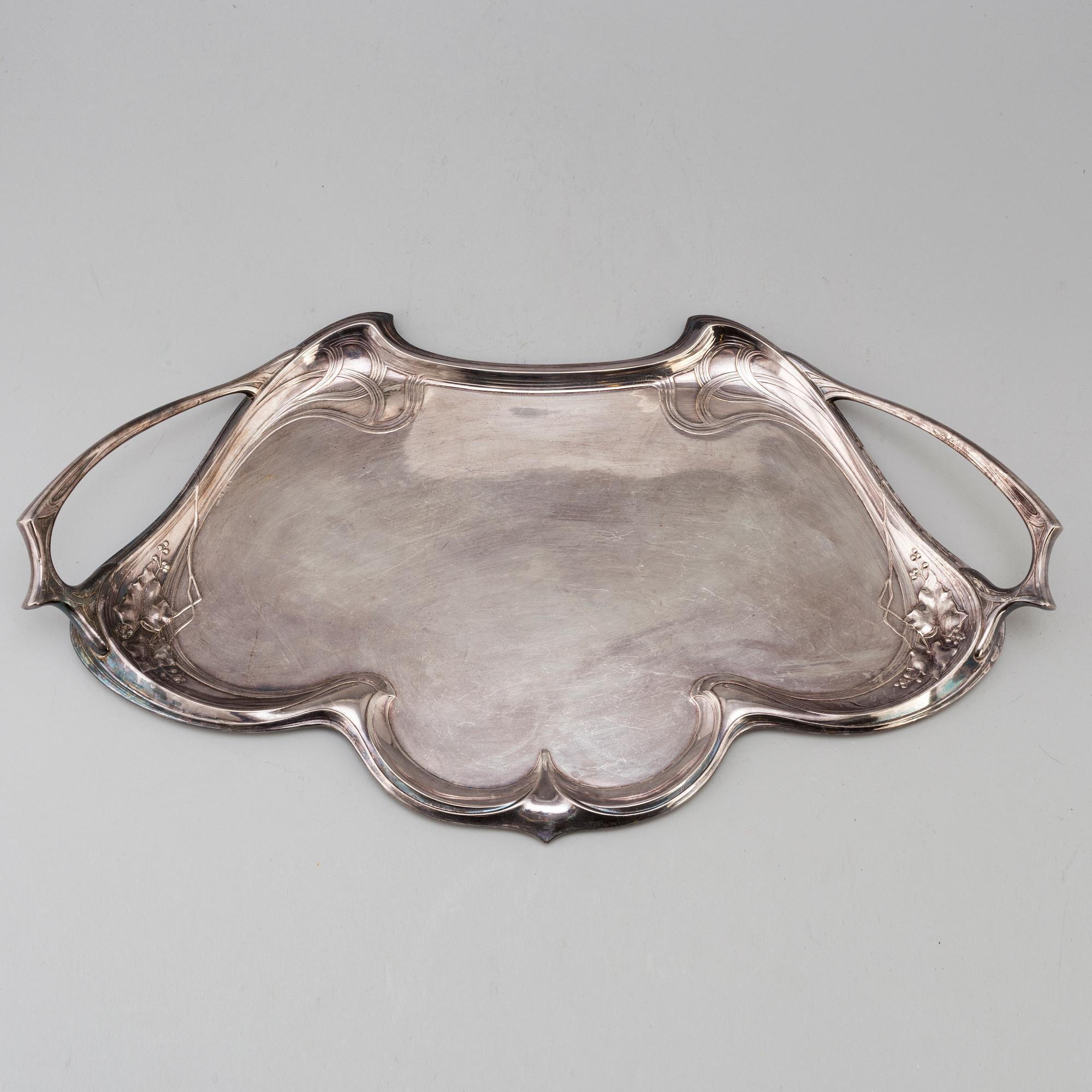 WÜRTTEMBERGISCHE METALLWARENFABRIK, an Art Nouveau silver plated tray, early 20th Century.