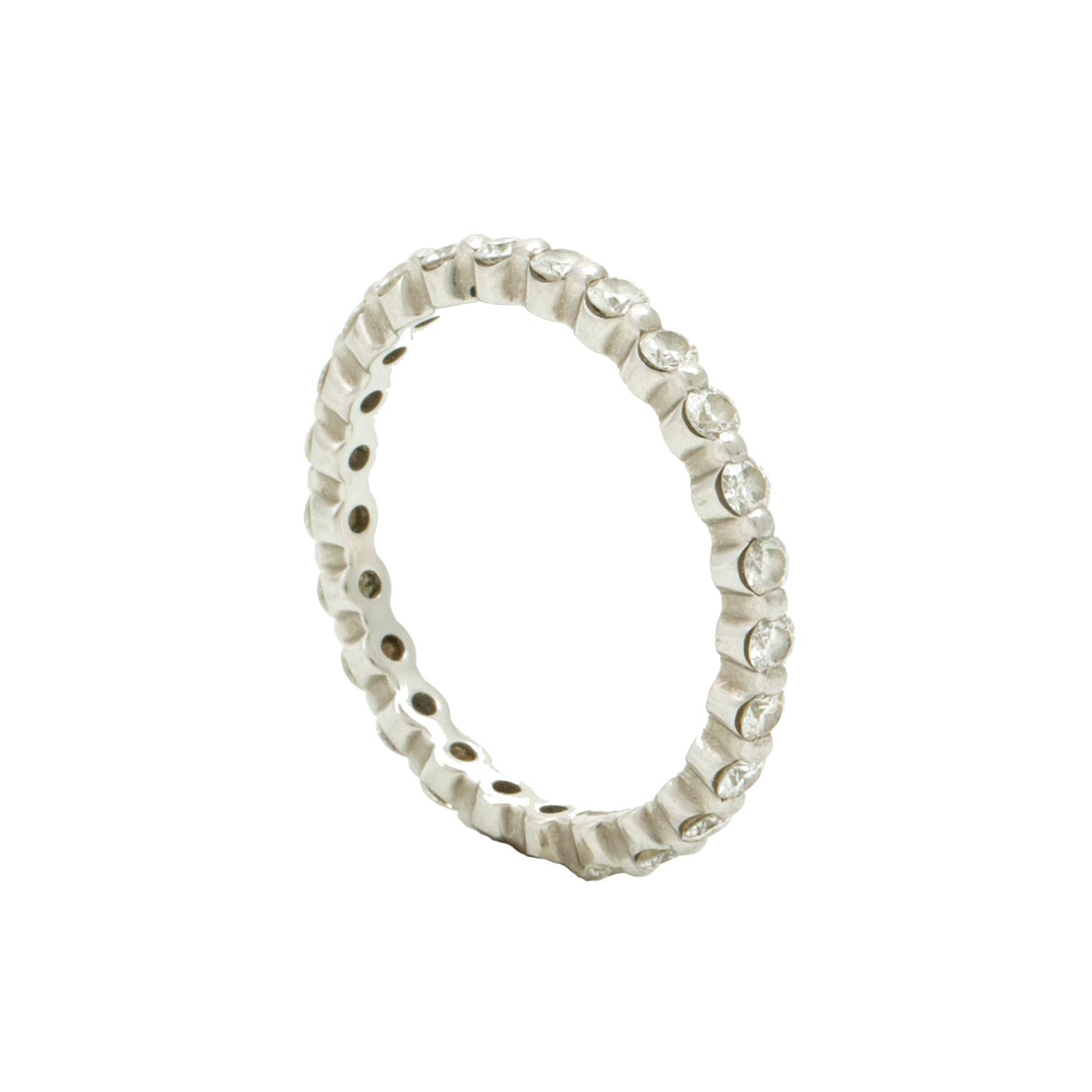 Full eternity band, platinum, 25 brilliant-cut diamonds 0.98 ct F-G VS1-2, James Allen ref 235044.