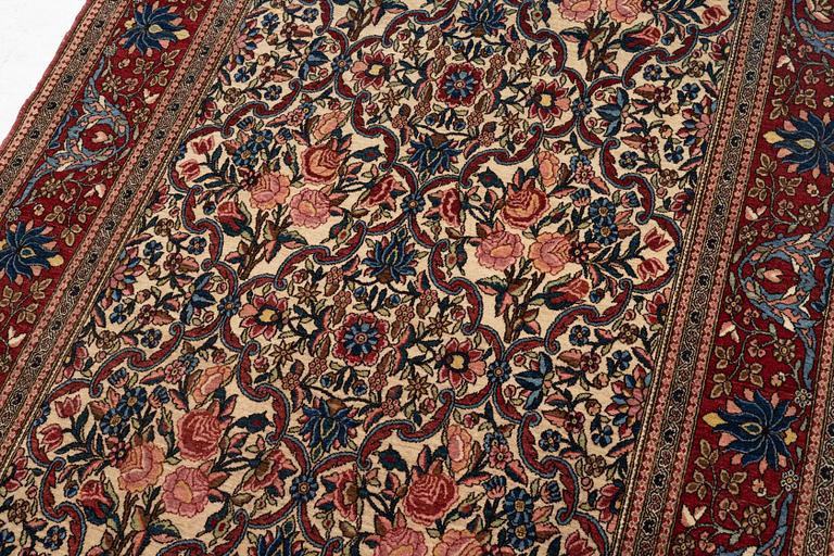Matta antik Mobarkeh Isfahan, ca 217 x 142 cm.
