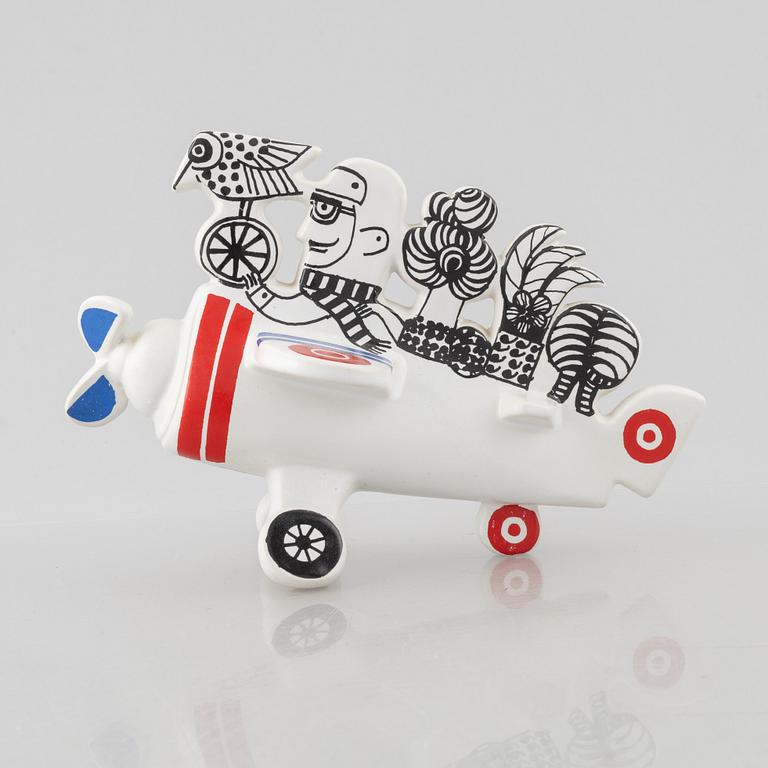 Lisa Larson, figurin, stengods, "Flygplan", ur serien "Traffic", Gustavsberg 1971-73.