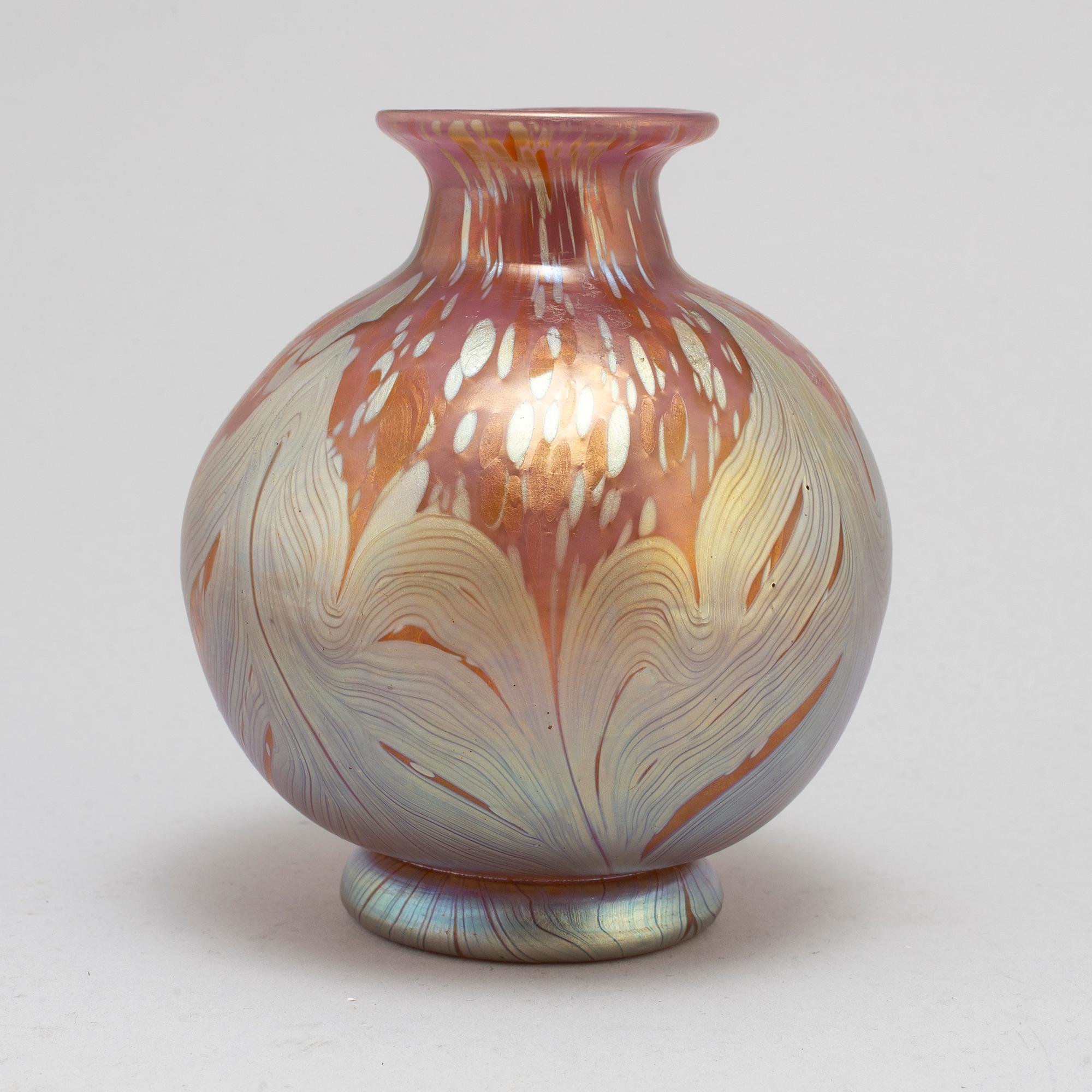 An early 20th Century glass vase from Loetz, Austria.