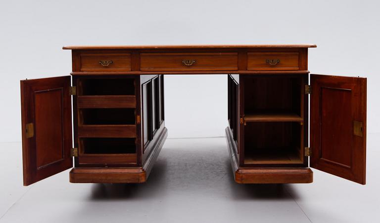 PARTNERDESK, tidigt 1900-tal, dubbelsidigt.