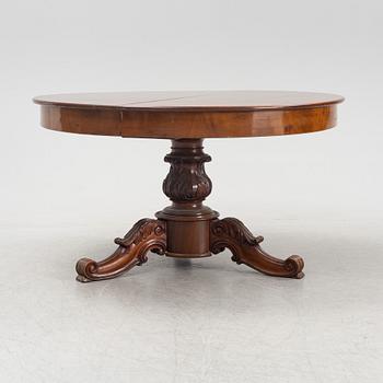 A mahogany dining table, late 19th Century.