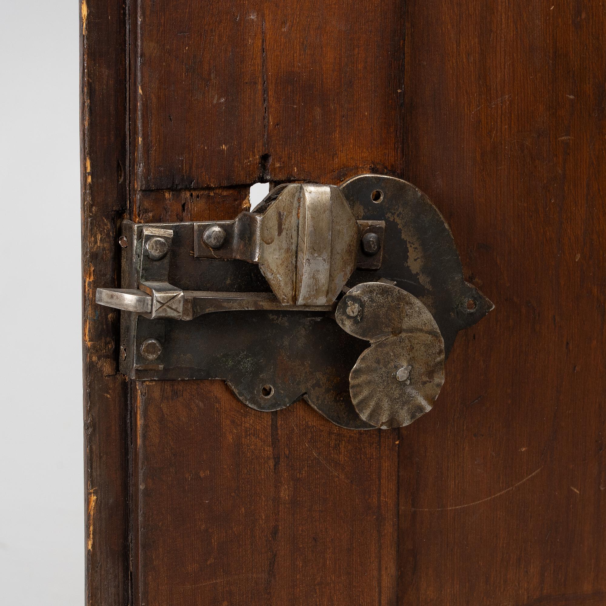 A Swedish folk art cabinet from Järvsö Hälsingland, early 19th century.