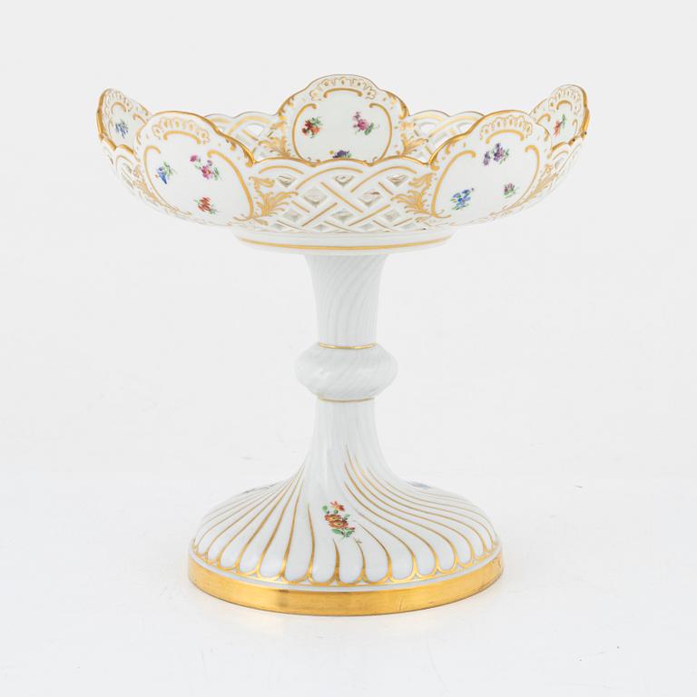 Kakfat, porslin, Meissen, Tyskland, omkring år 1900.