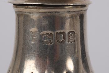 KRYDDSET, 7 delar, silver, London tidigt 1900-tal.
