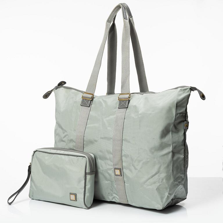 Dunhill, weekend bag with toiletry case.