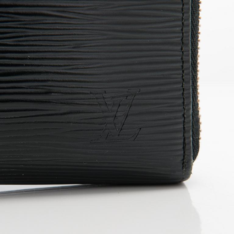 Louis Vuitton, A 'Zippy' Wallet.