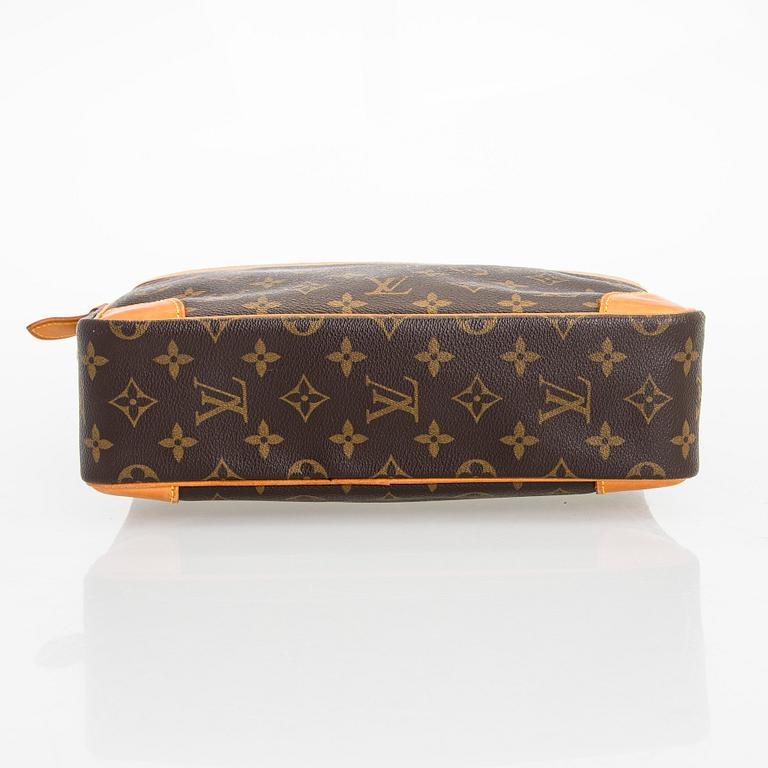 Louis Vuitton, a Monogram Canvas 'Trocadero 30' Bag.