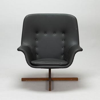 Carl Gustaf Hiort af Ornäs, A 1960s 'Caravelle' armchair for Puunveisto Oy - Wood work Ltd.