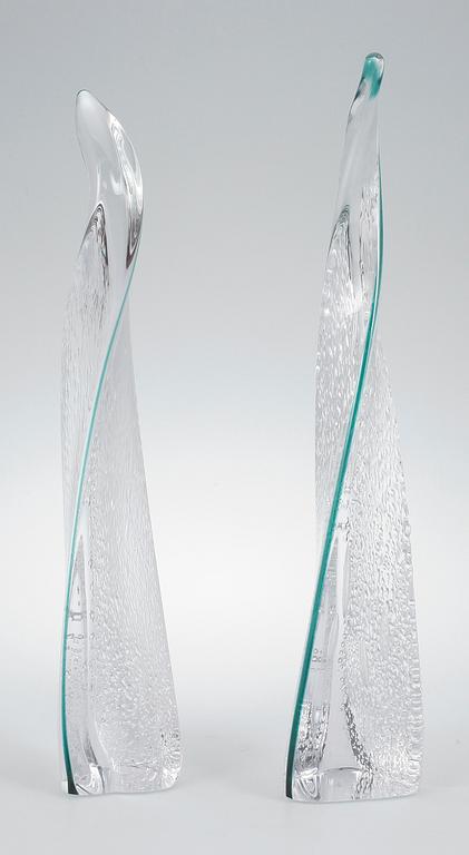 HÅKAN GUNNARSSON, obelisker, ett par, glas, unikat, Strömbergs hyttan, 2003.