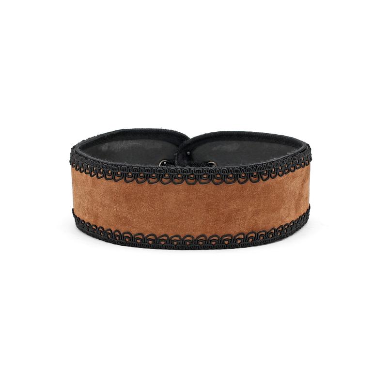 YVES SAINT LAURENT, a brown suede belt from 1970s/80s.