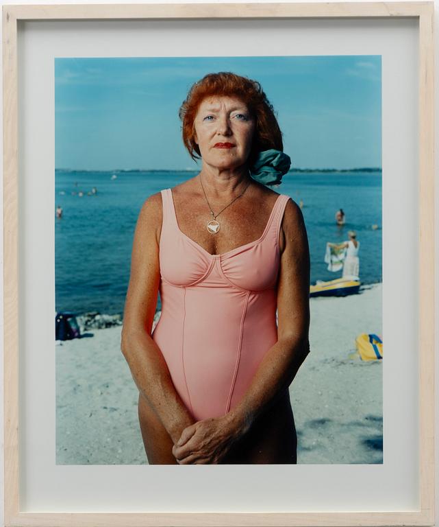 Anders Kristensson, "Agneta Lundvall, barnmorska, Klagshamns strand, Skåne", 1994.