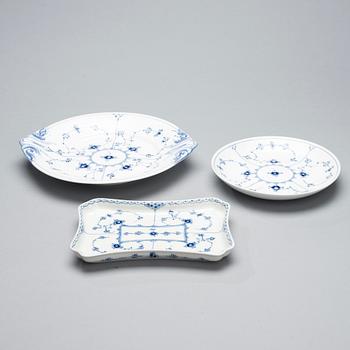 KAFFESERVIS, 30 delar, porslin, "Musselmalet", Royal Copenhagen 1950-60-tal.