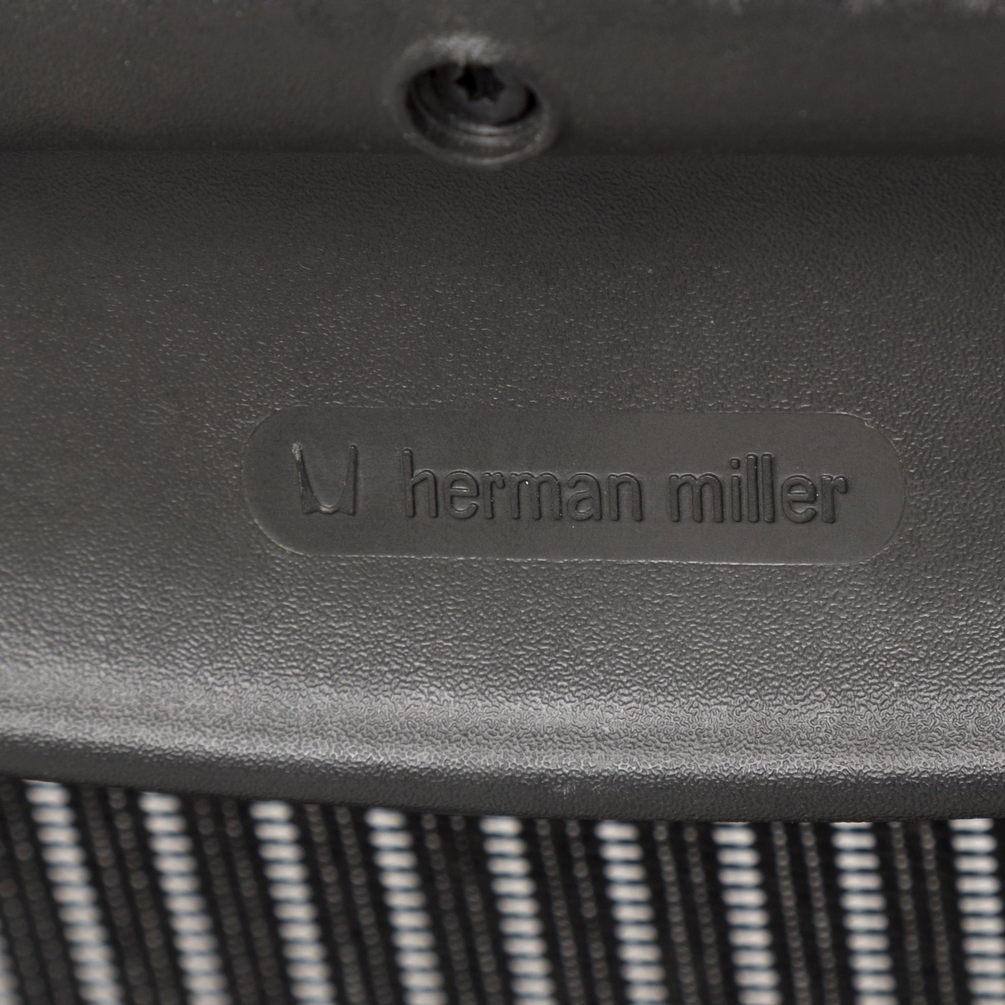 An 'Aeron' swivel armchair by Don Chadwich / Bill Stumpf, Herman Miller.