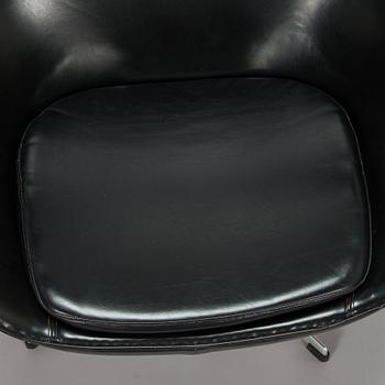 Arne Jacobsen,   fåtölj, "Ägget/ The Egg Chair", Arne Jacobsen, Fritz Hansen, Danmark 1960-tal.