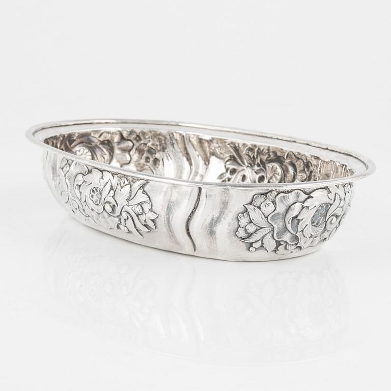 A Russian Silver Bowl, Michail Pawlowitsch Tschurmasow, Moscow 1841.