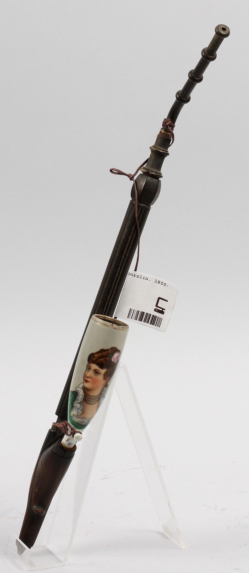 PIPA, bl a porslin. 1800-tal.
