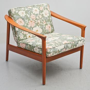 FÅTÖLJER, ett par, Folke Ohlsson, Bodafors, 1900-talets tredje kvartal.