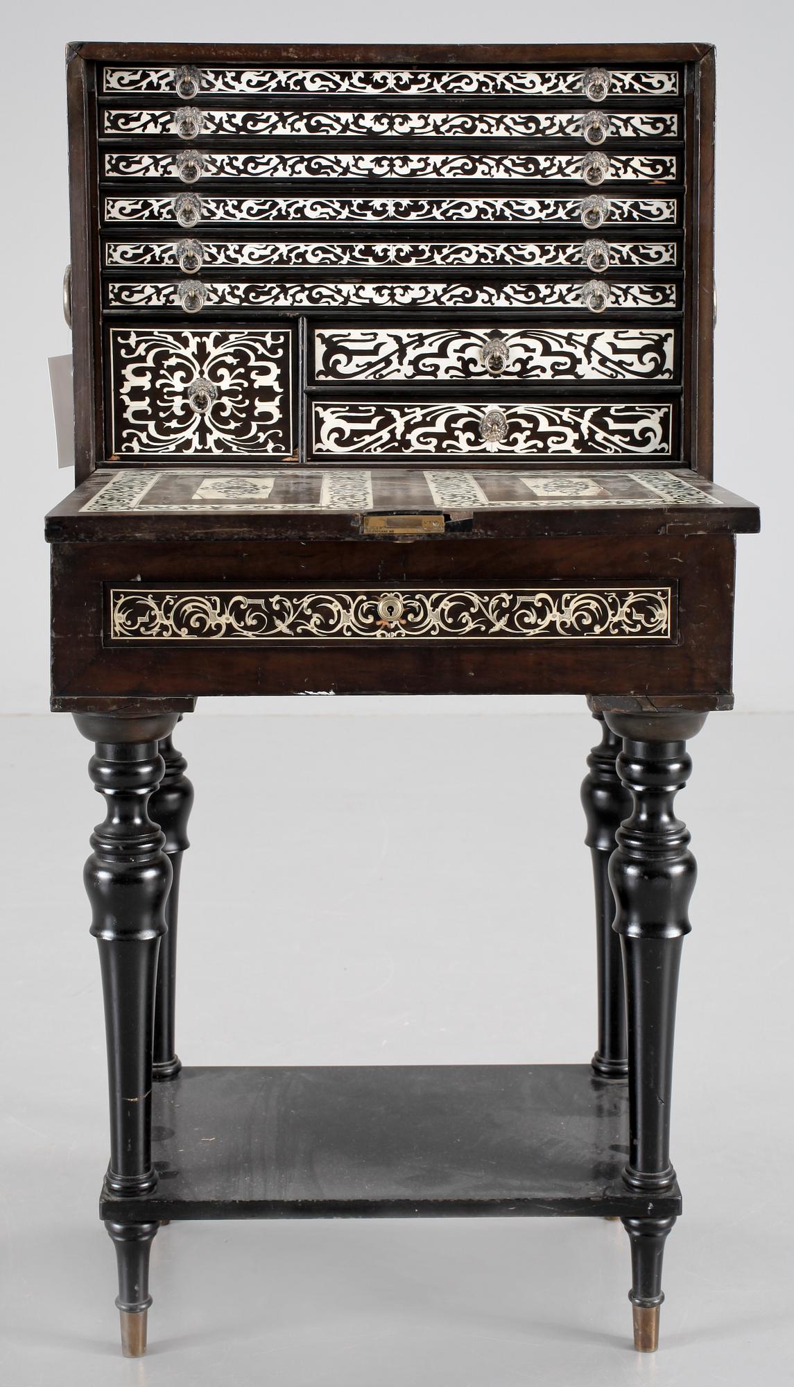 KABINETTSKÅP, troligen 1800-tal.