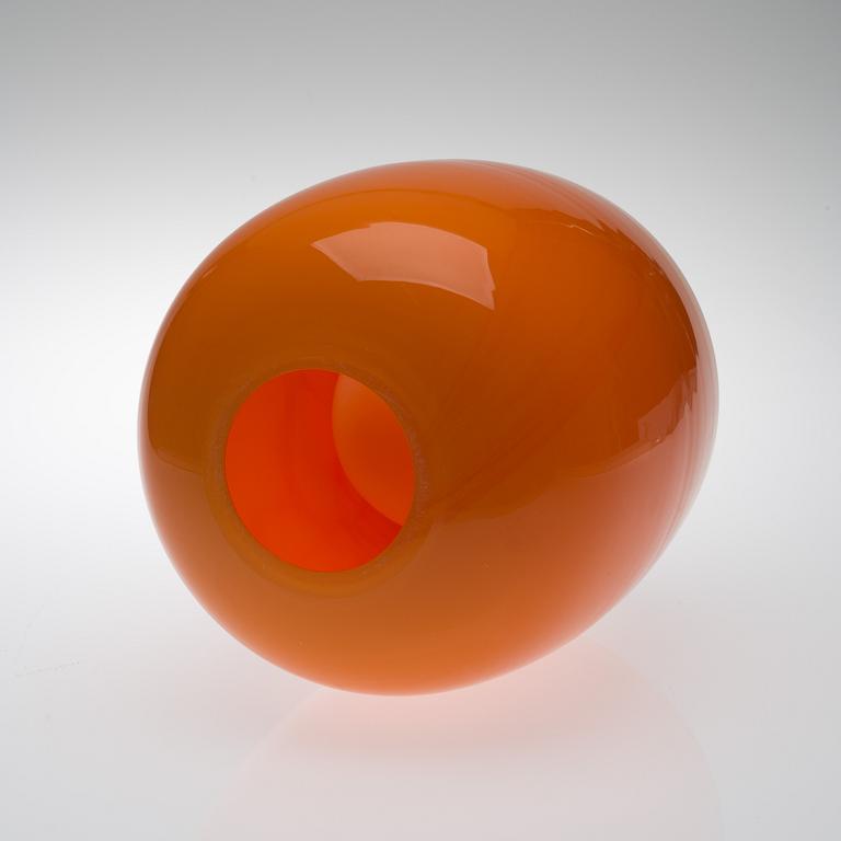 TIMO SARPANEVA, BOWL. Heals.  Sign. Timo Sarpaneva Iittala. Made c. 1967.